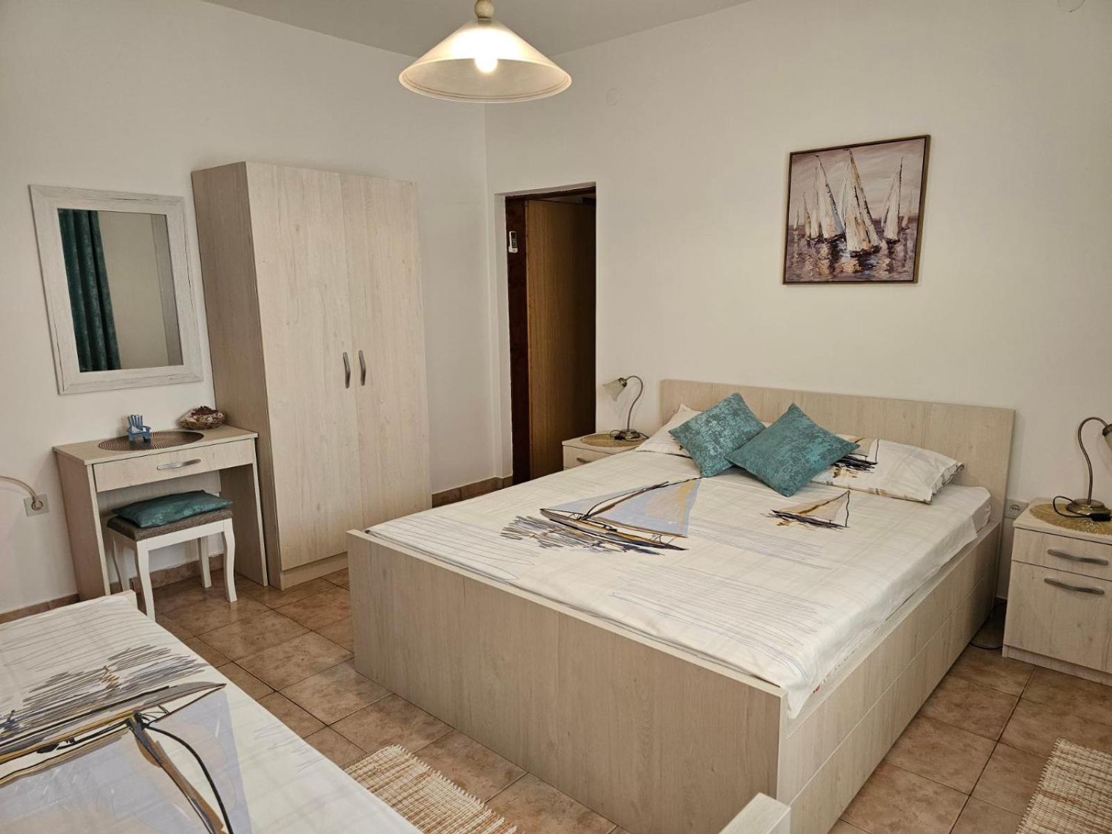 B & M Apartments Kotor Dış mekan fotoğraf