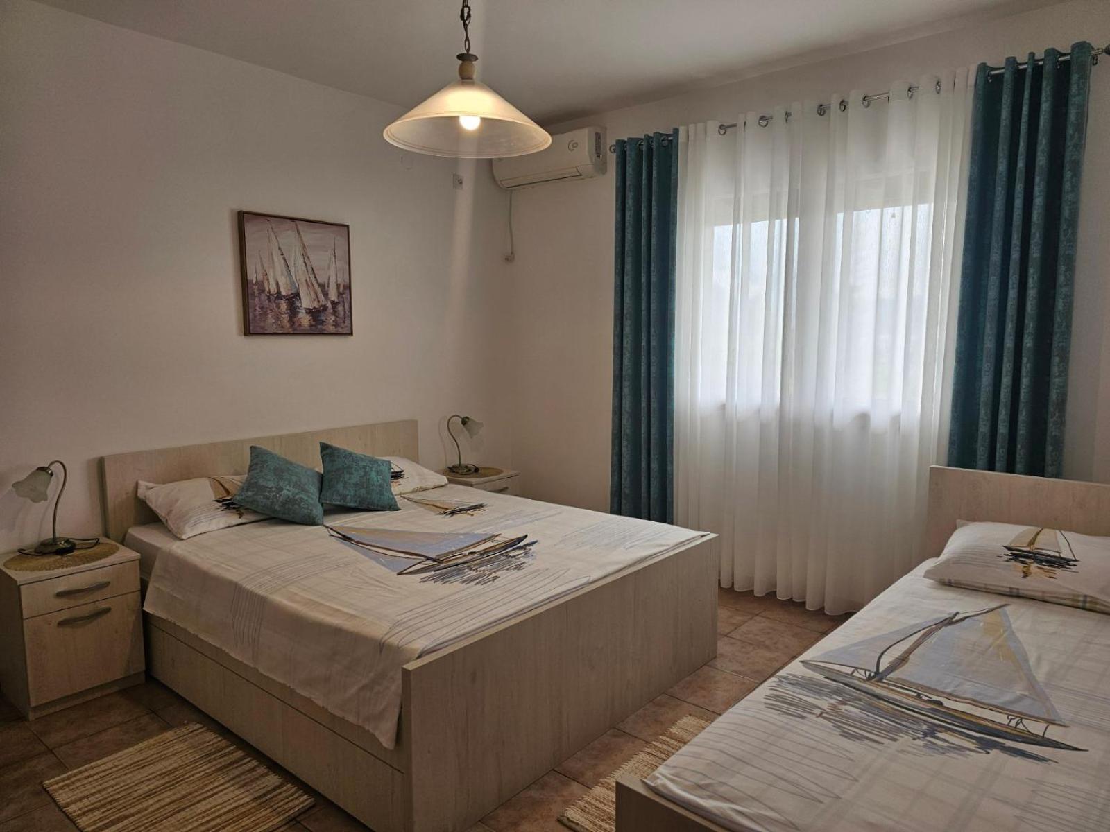 B & M Apartments Kotor Dış mekan fotoğraf