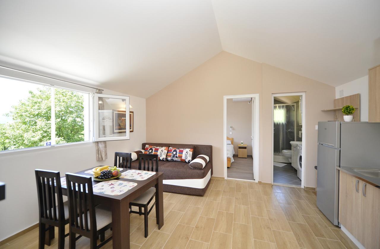 B & M Apartments Kotor Dış mekan fotoğraf